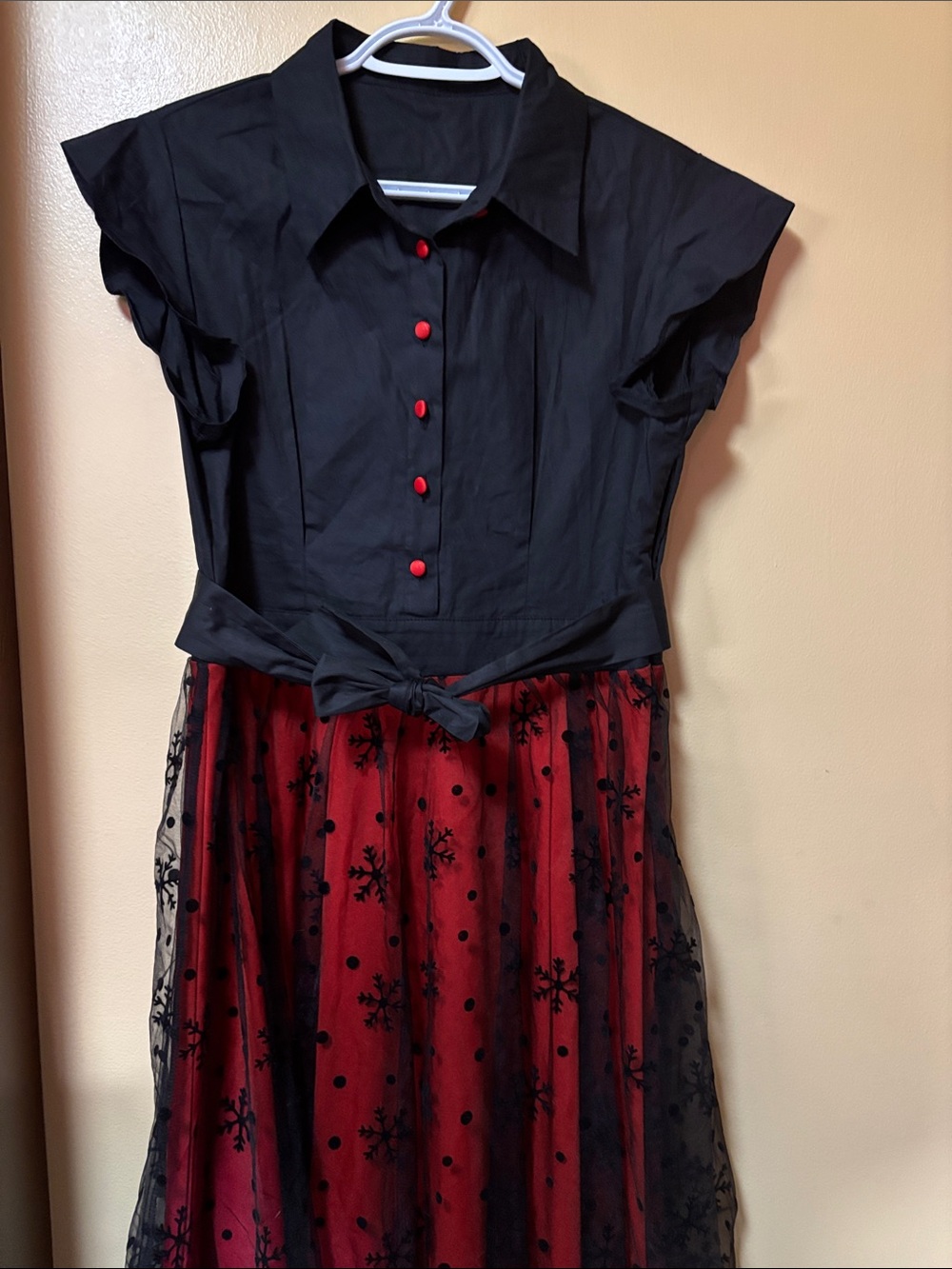 Stunning Black & Red Party Dress with Black Lace Overlay (snowflake design) - Picture 6 of 8